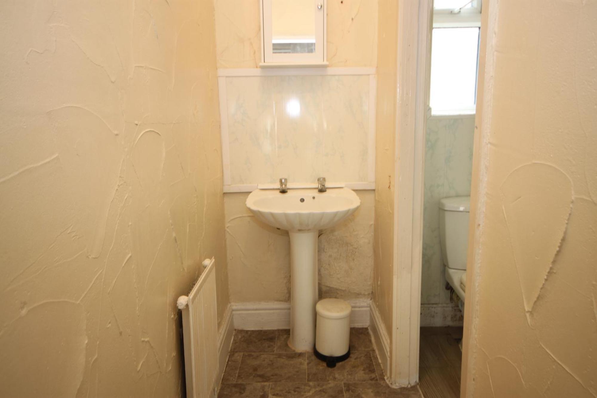 Barton Seaview, Self Catering Studio Apartments, Promenade & Central Beach Location, Families, Couples Or 23 Years Plus Only, Free Parking ブラックプール 部屋 写真